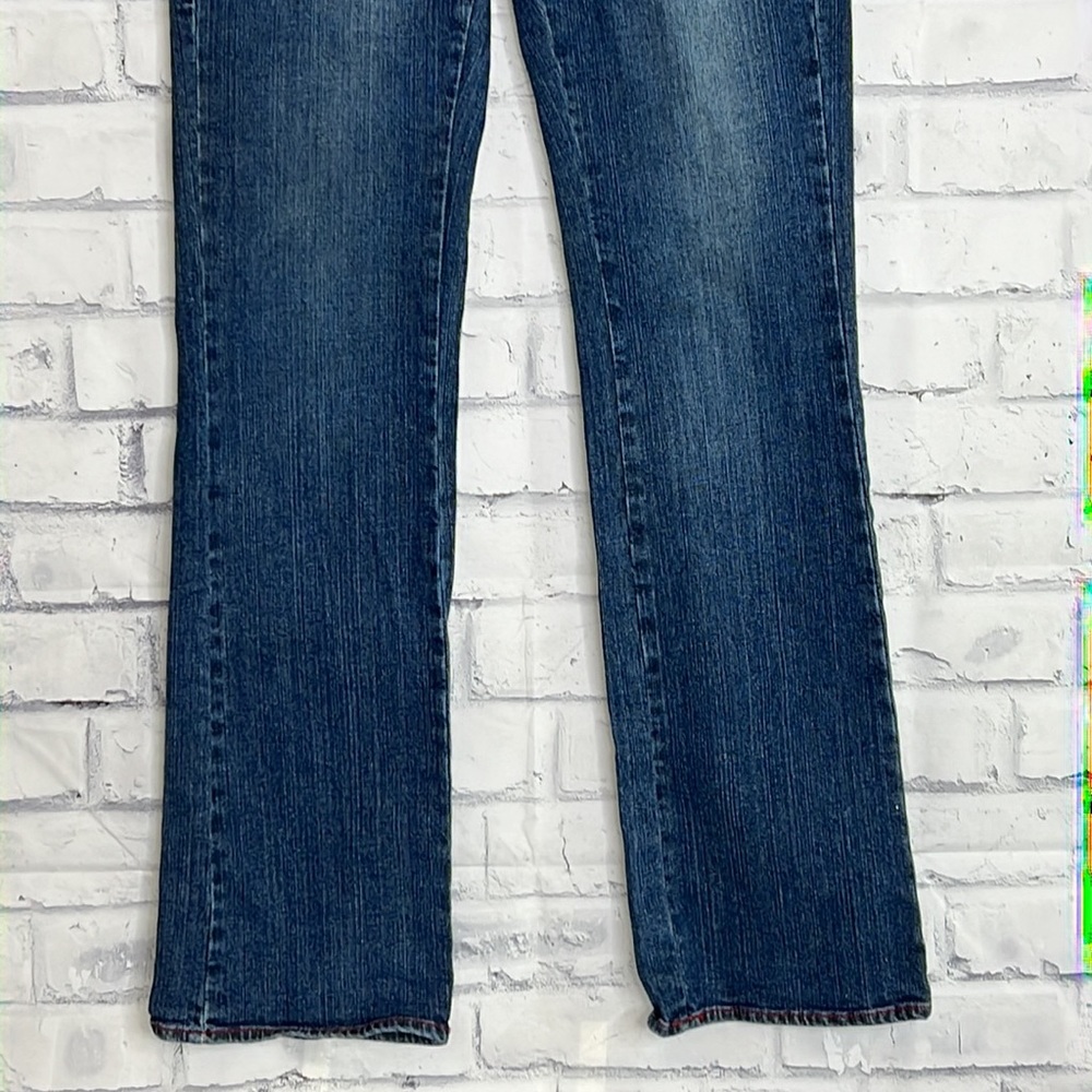Request Jeans - Picture 4 of 9